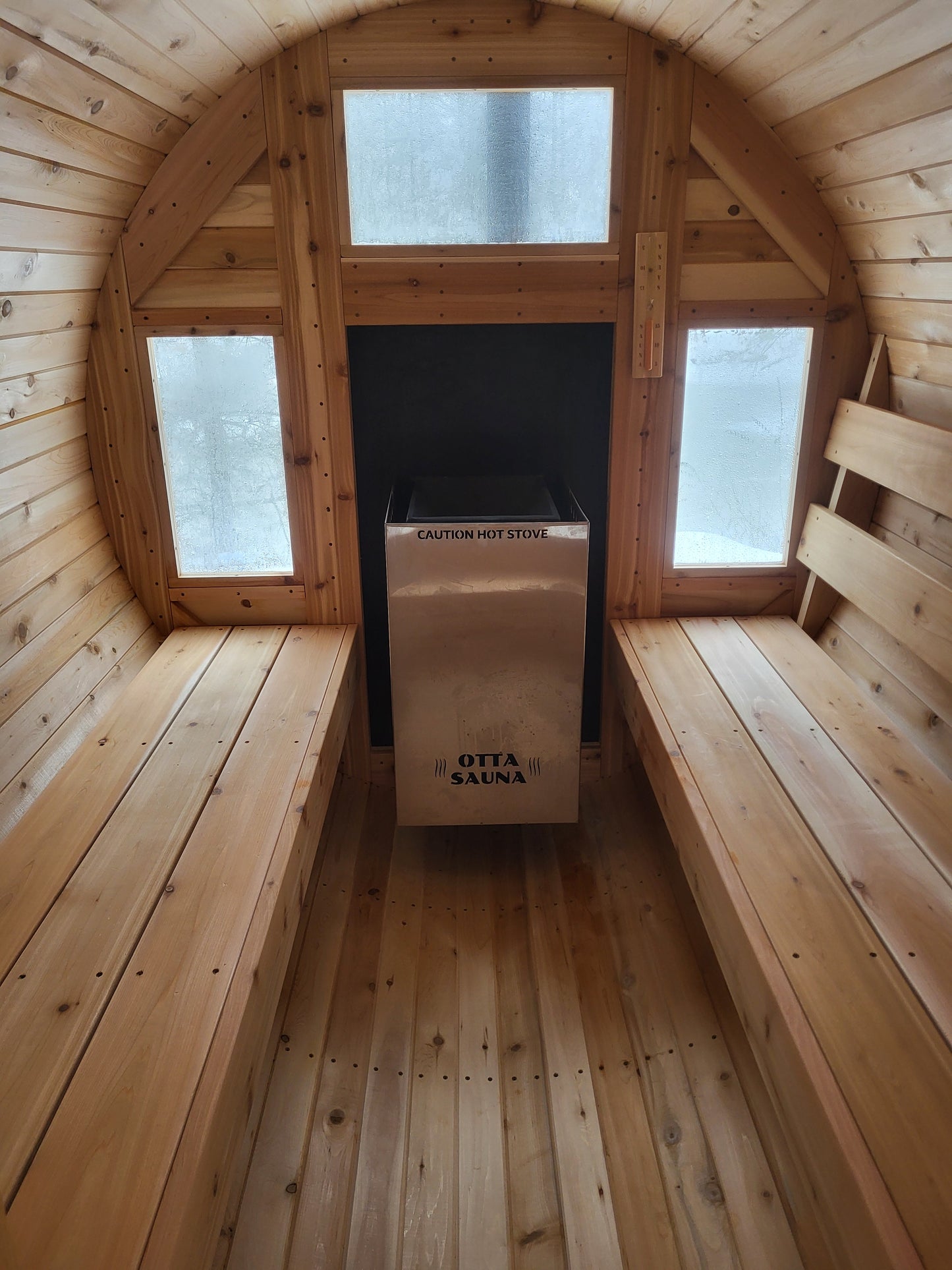 12' barrel sauna with changing room