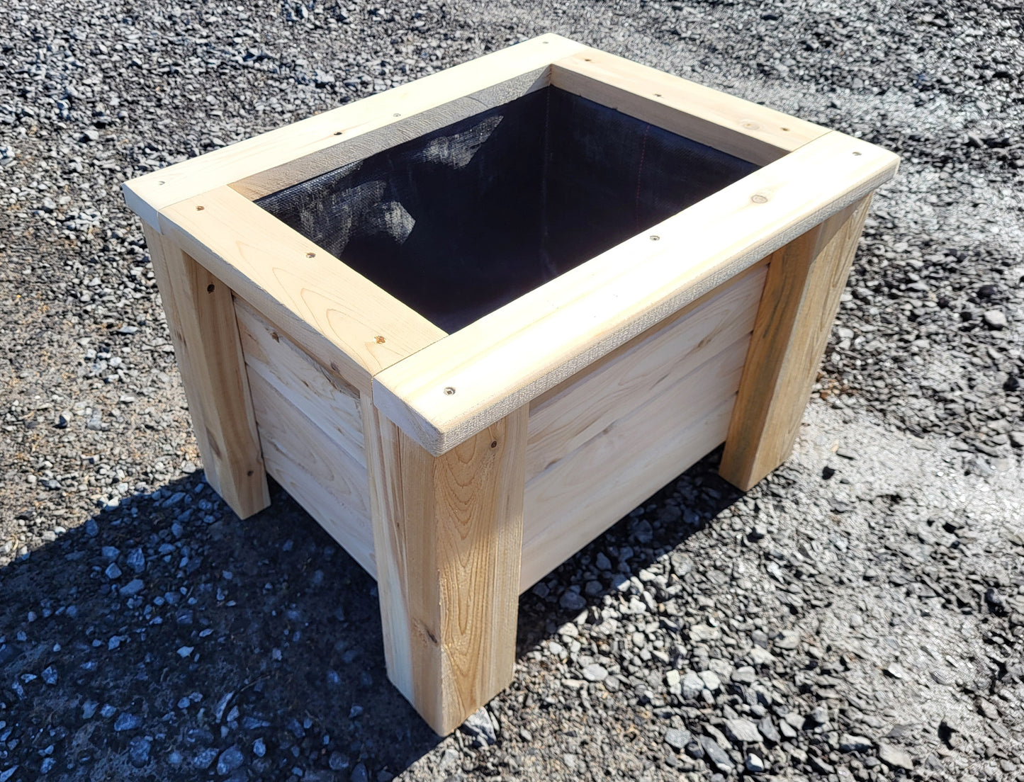 Planter box