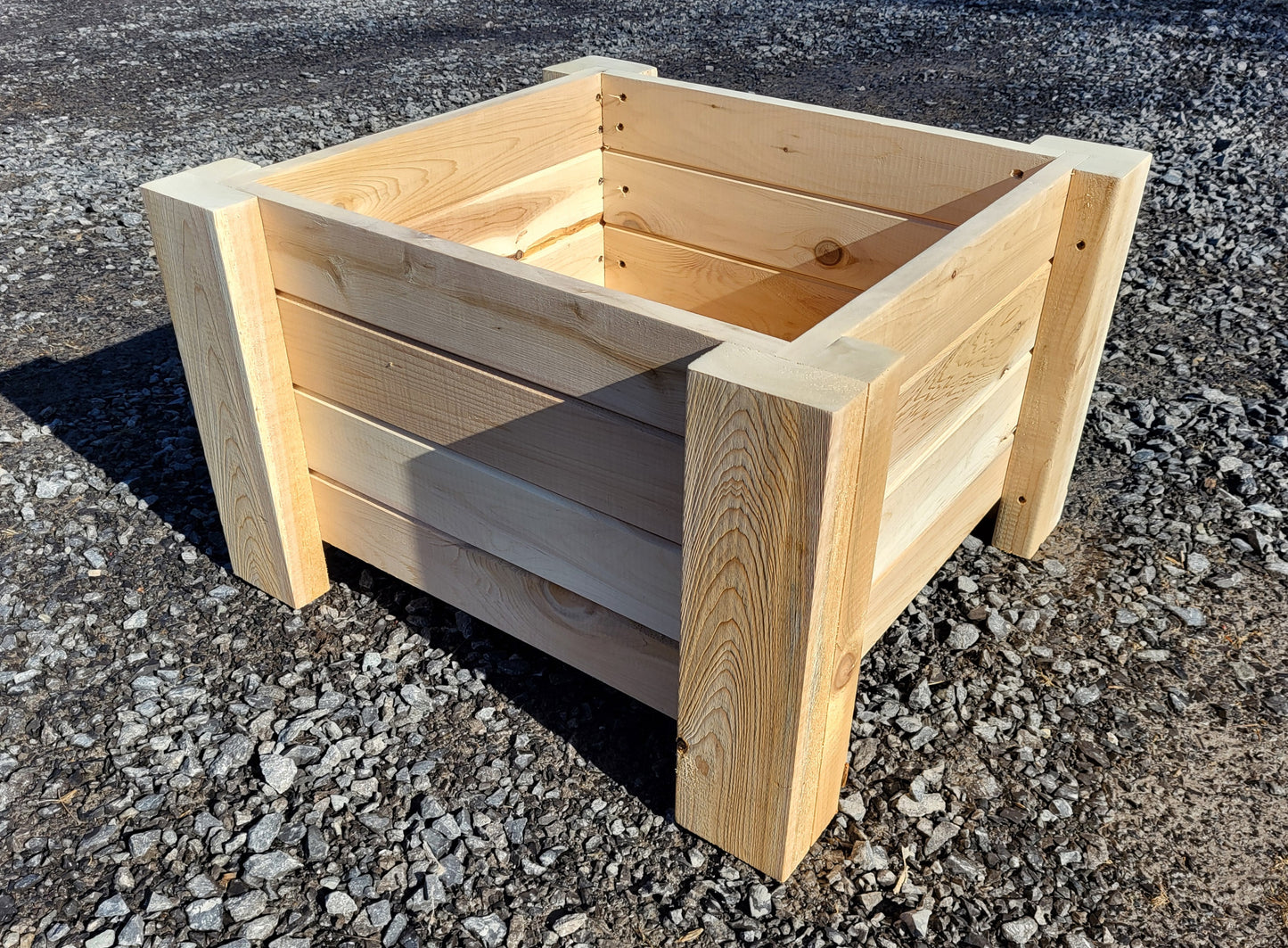 Planter box