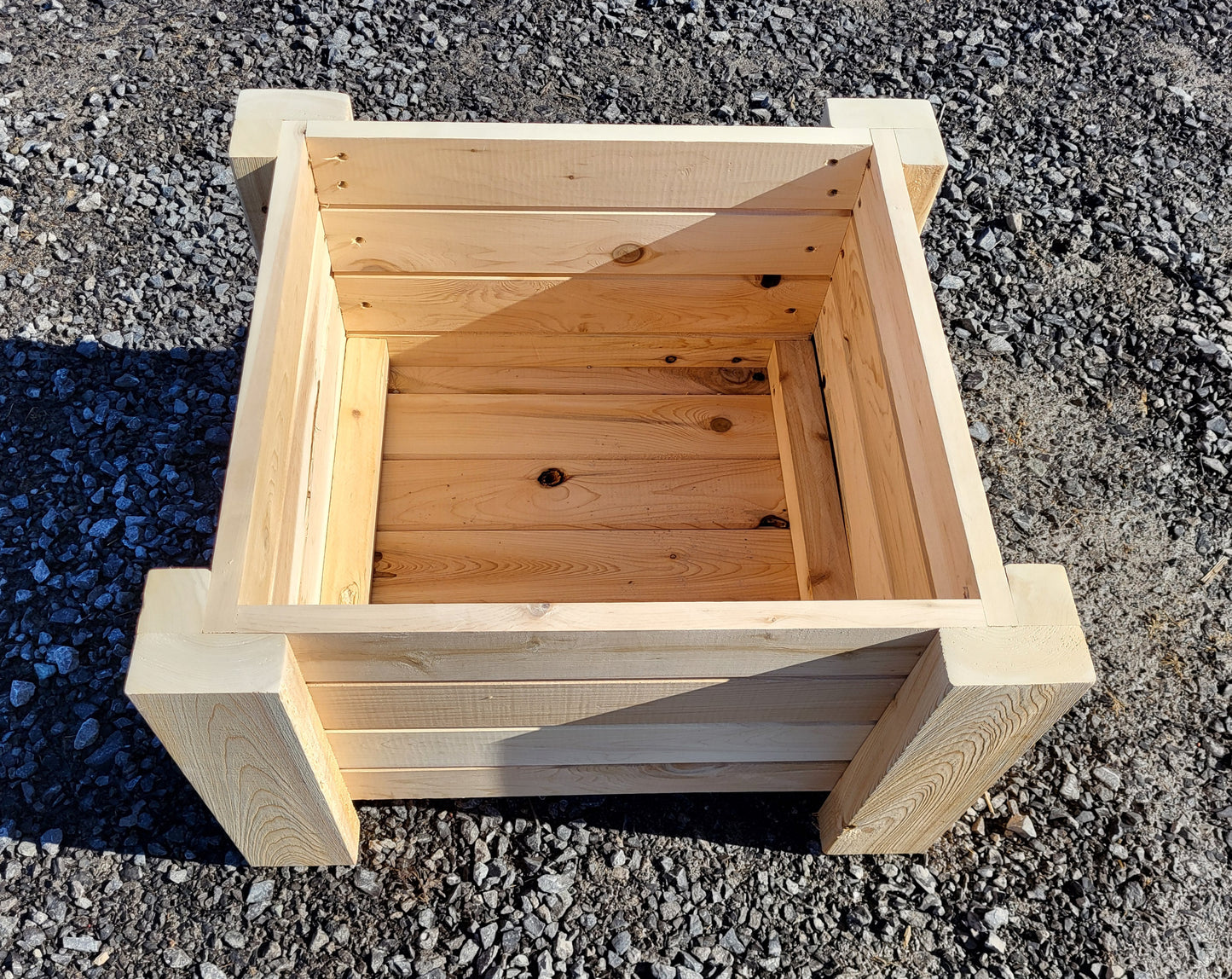 Planter box