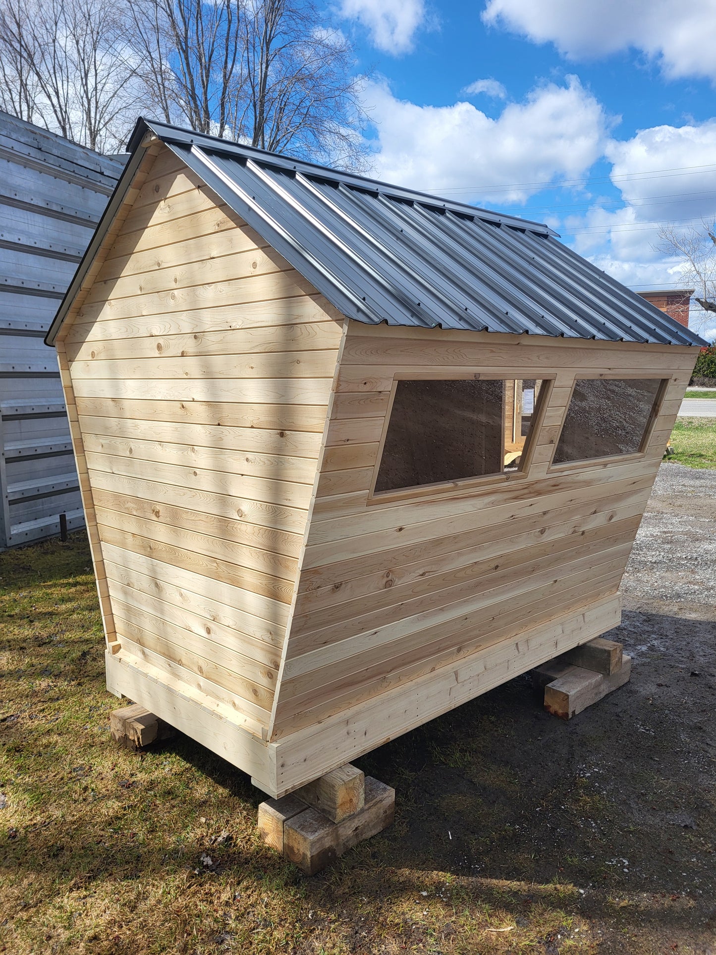 8' birdhouse sauna