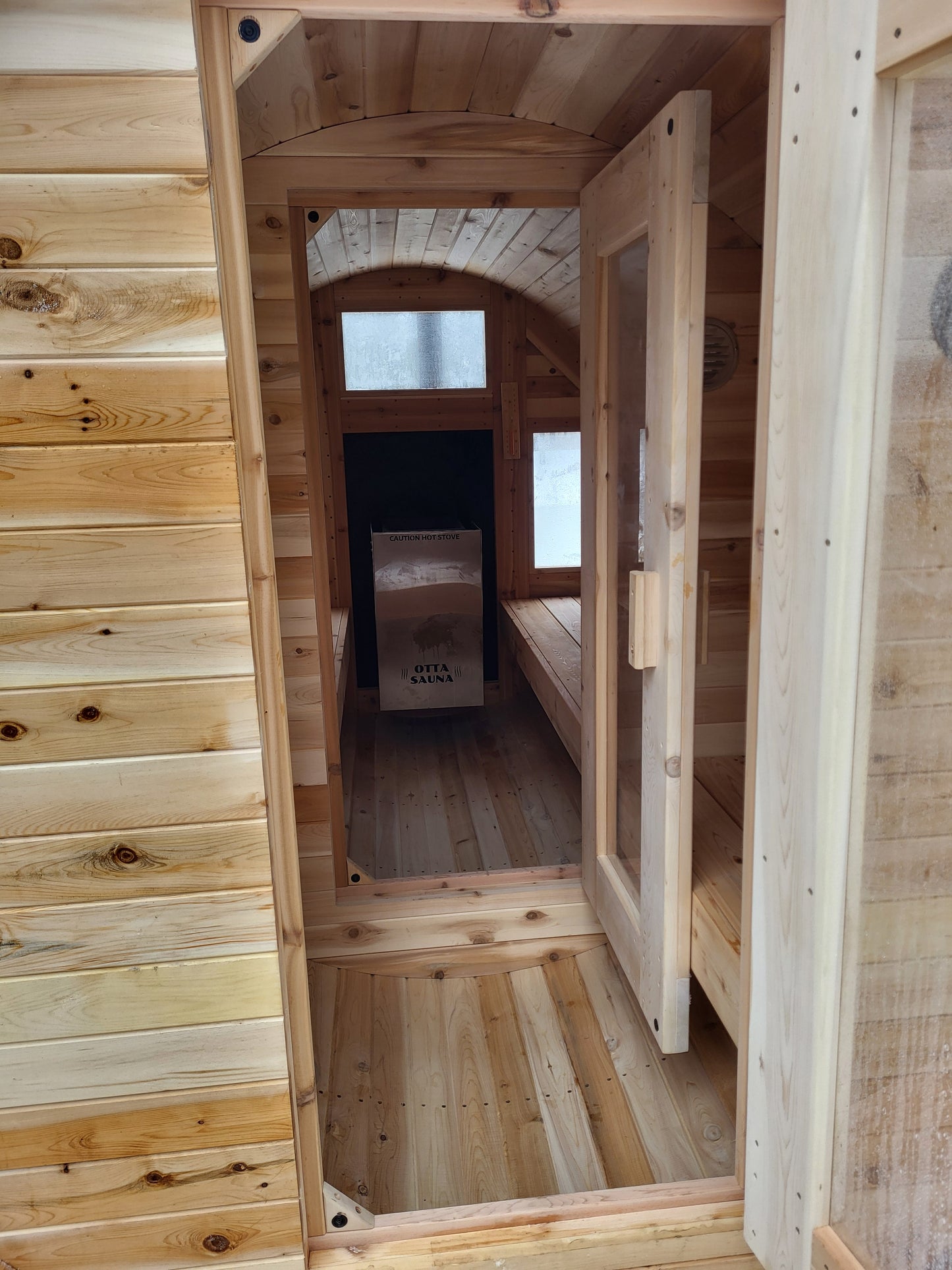 12' barrel sauna with changing room