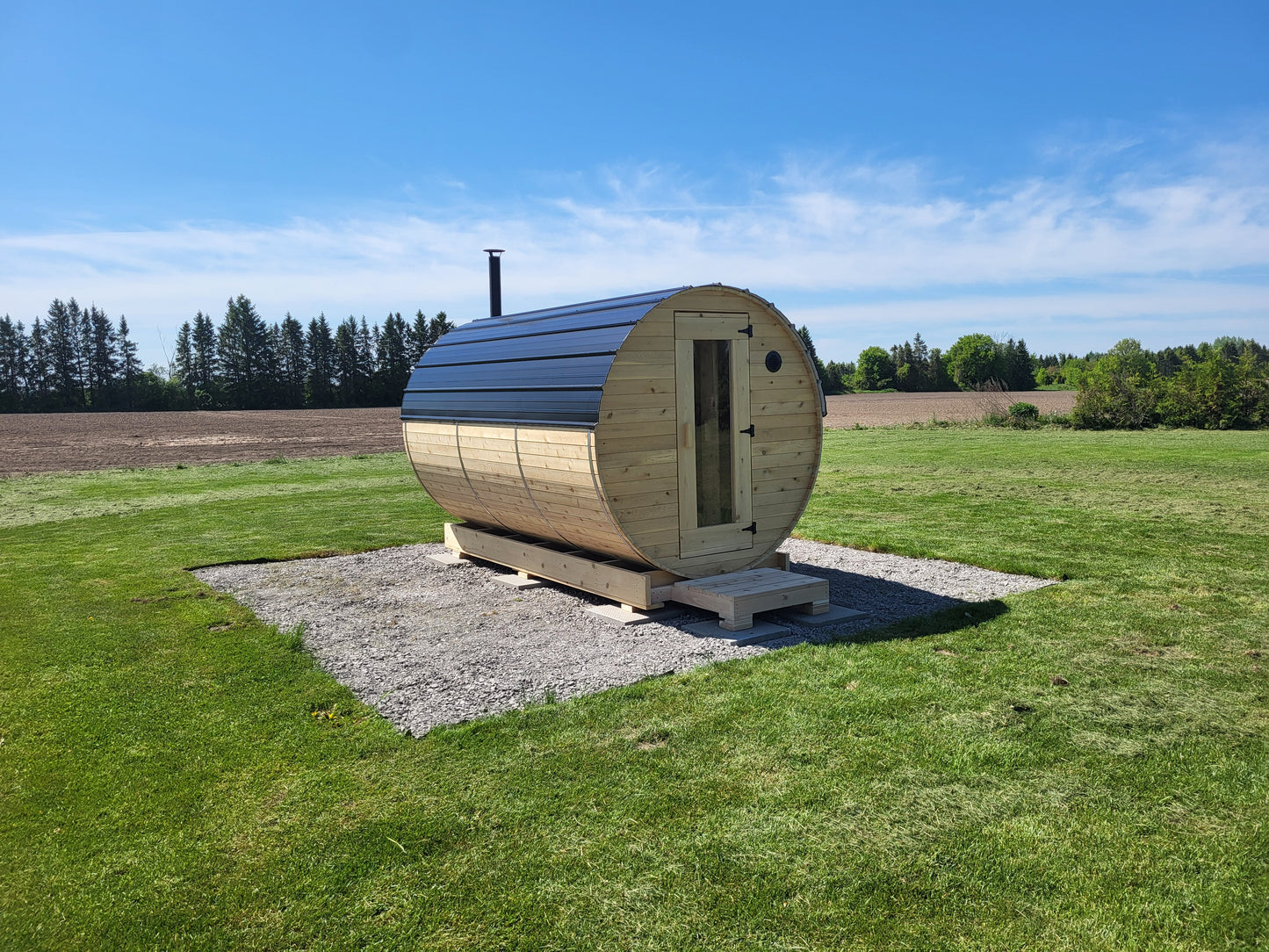10' barrel sauna with changing room