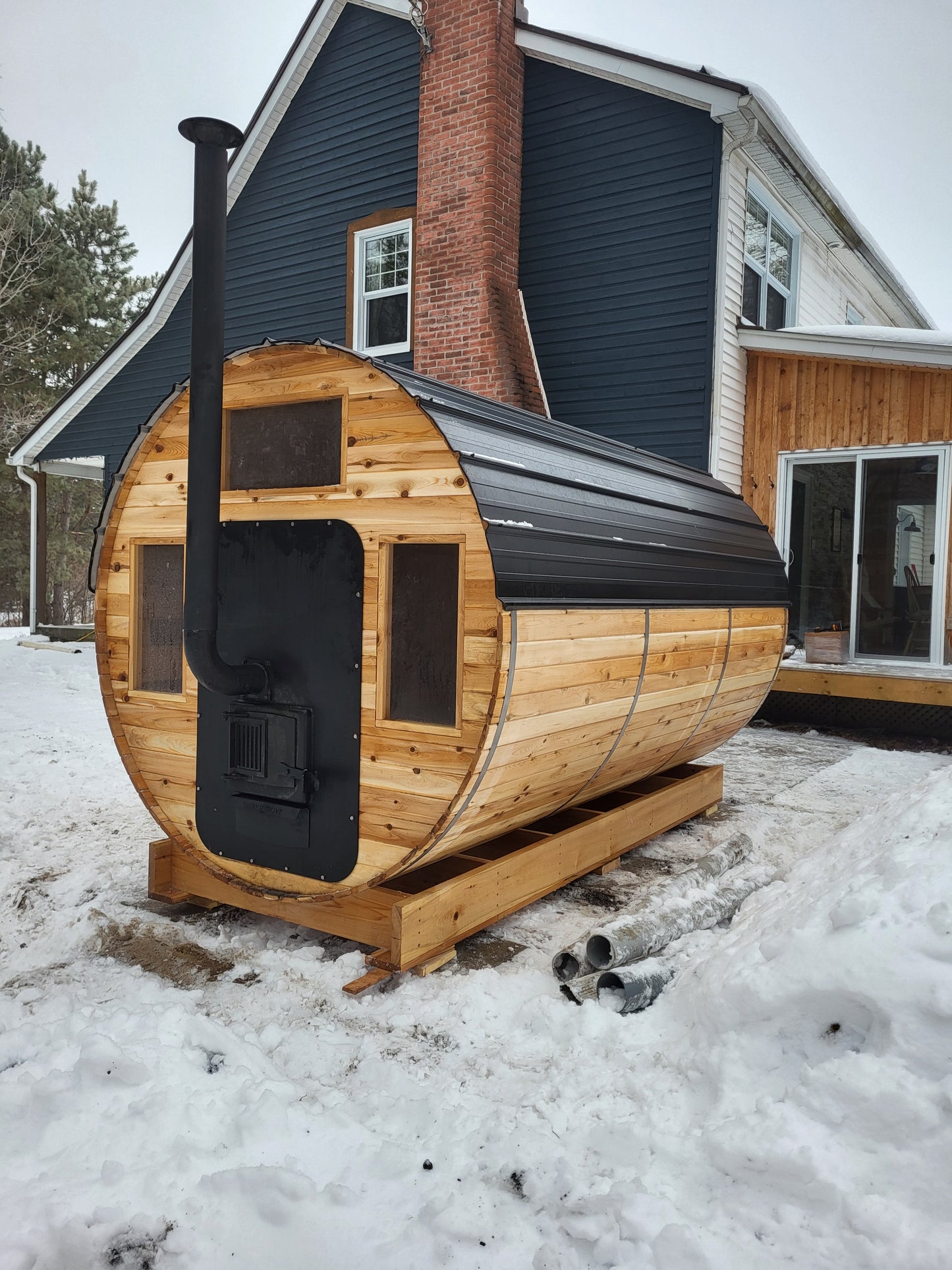 10' barrel sauna with changing room